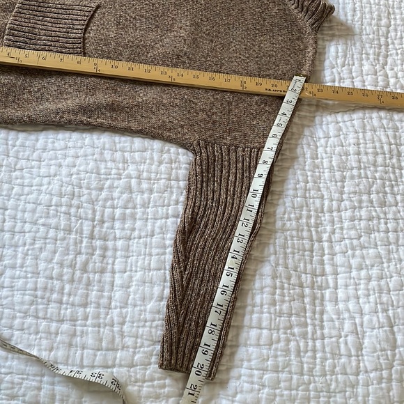 Peruvian Connection Sweater - Picture 8 of 8